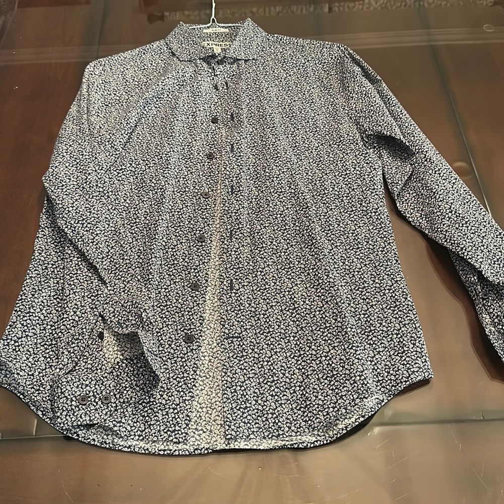 Men’s slim fit express dress shirt